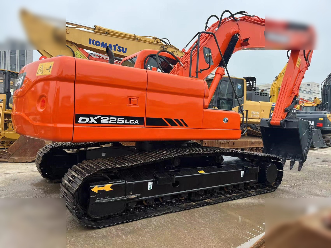 DOOSAN DX225 LCA - Crawler excavator: picture 3 DOOSAN DX225 LCA - Crawler excavator: picture 3