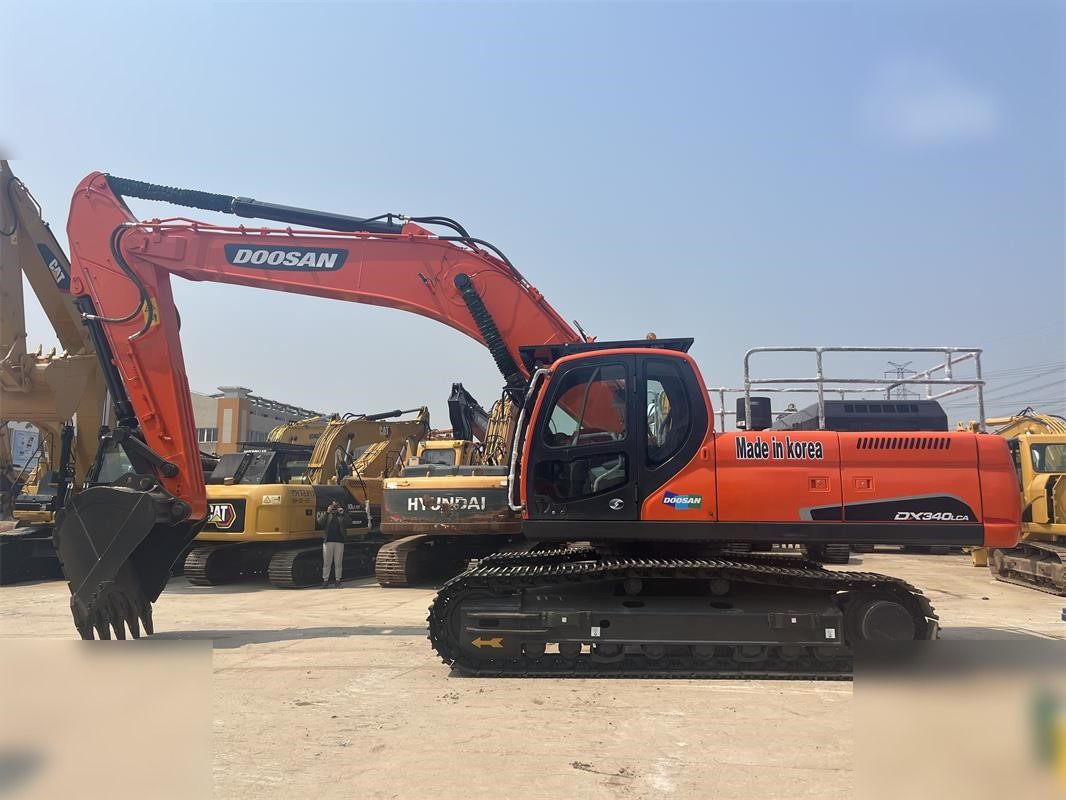 DOOSAN DX340 LCA - Crawler excavator: picture 1 DOOSAN DX340 LCA - Crawler excavator: picture 1
