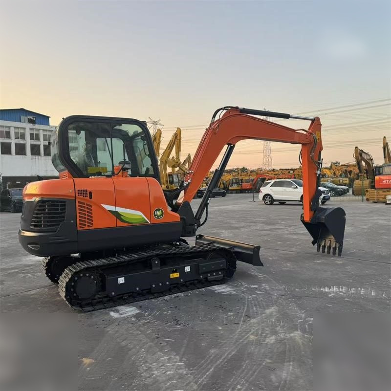 DOOSAN DX60E-10N - Crawler excavator: picture 4 DOOSAN DX60E-10N - Crawler excavator: picture 4