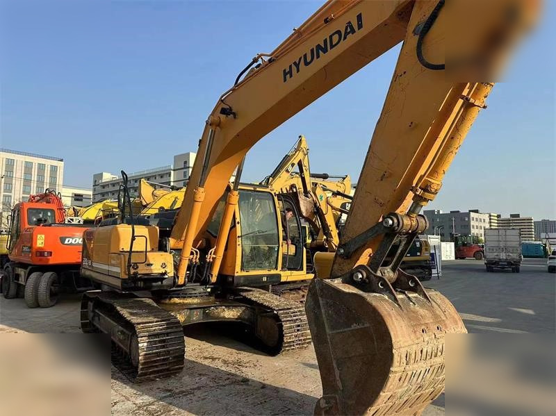 HYUNDAI ROBEX 220 LC-9S - Crawler excavator: picture 4 HYUNDAI ROBEX 220 LC-9S - Crawler excavator: picture 4
