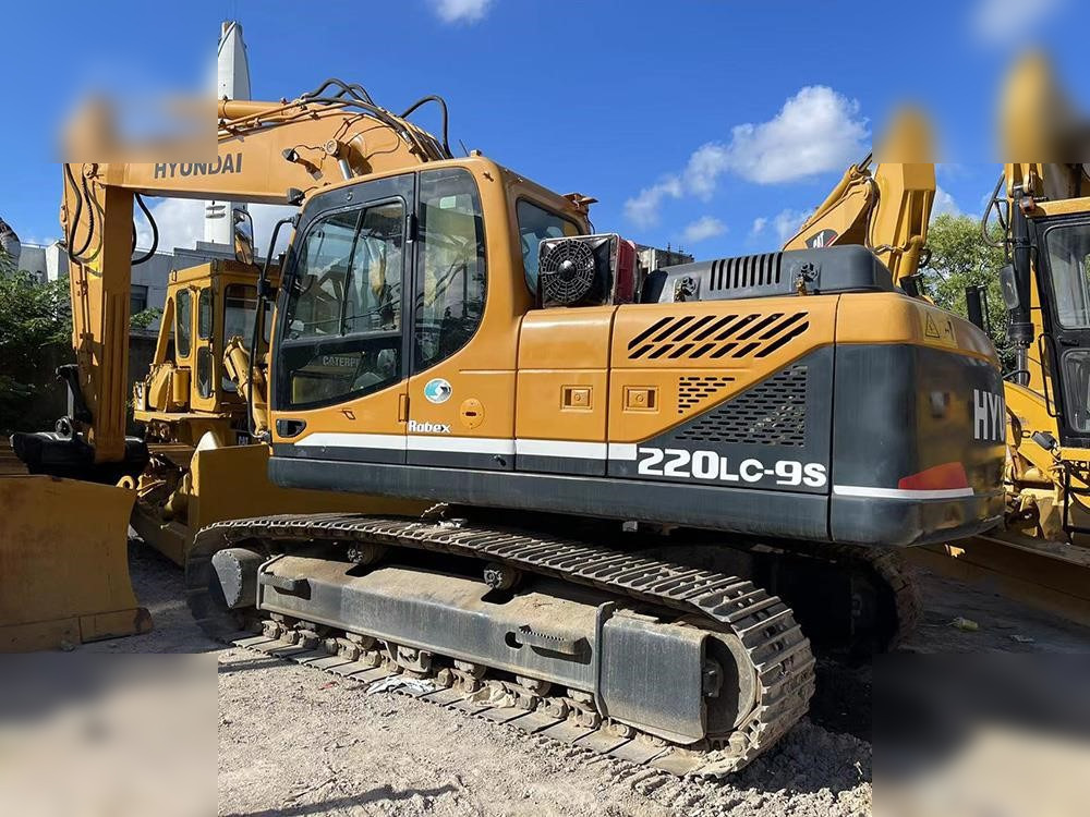 HYUNDAI ROBEX 220 LC-9S - Crawler excavator: picture 1 HYUNDAI ROBEX 220 LC-9S - Crawler excavator: picture 1