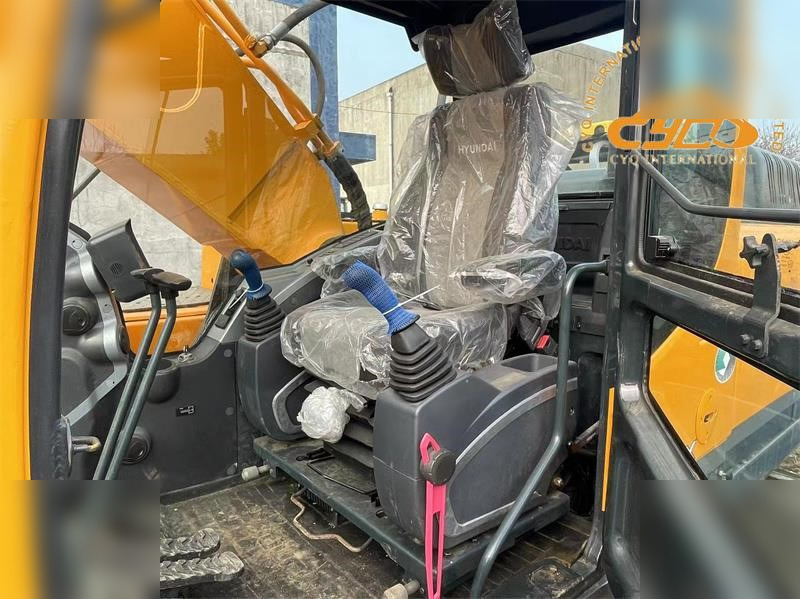 HYUNDAI ROBEX 330 LC-9S - Crawler excavator: picture 5 HYUNDAI ROBEX 330 LC-9S - Crawler excavator: picture 5