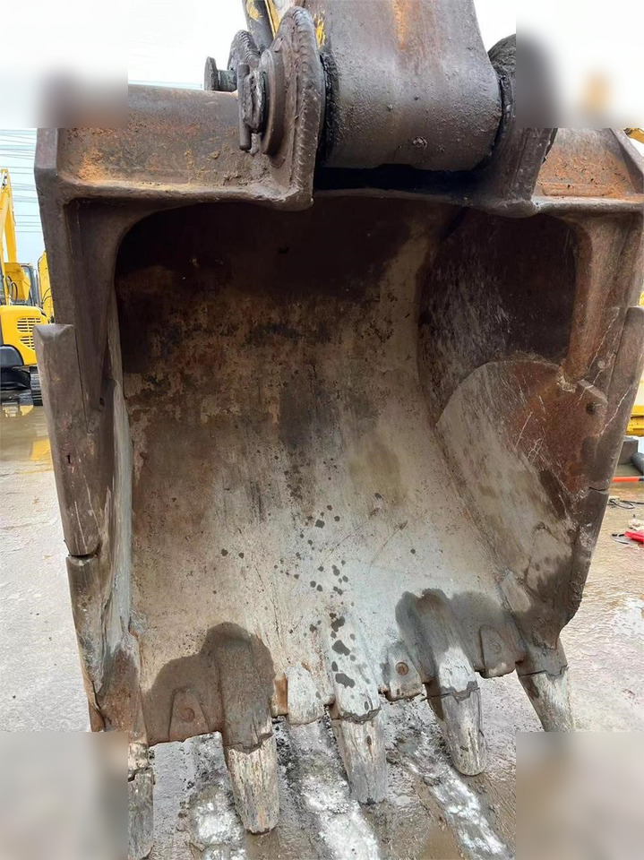KOMATSU PC400-7 - Crawler excavator: picture 5 KOMATSU PC400-7 - Crawler excavator: picture 5