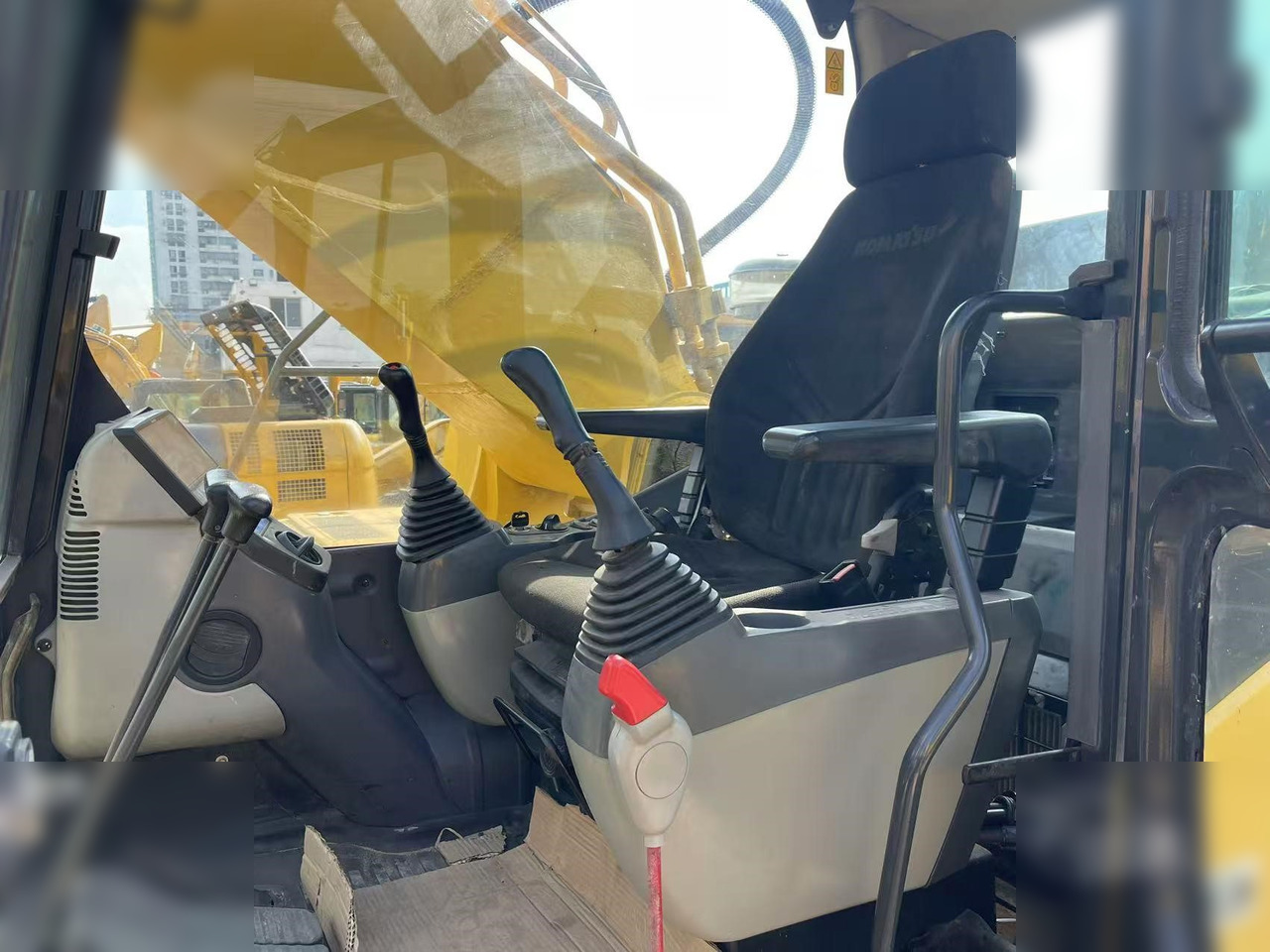 Crawler excavator KOMATSU PC400-8: picture 9