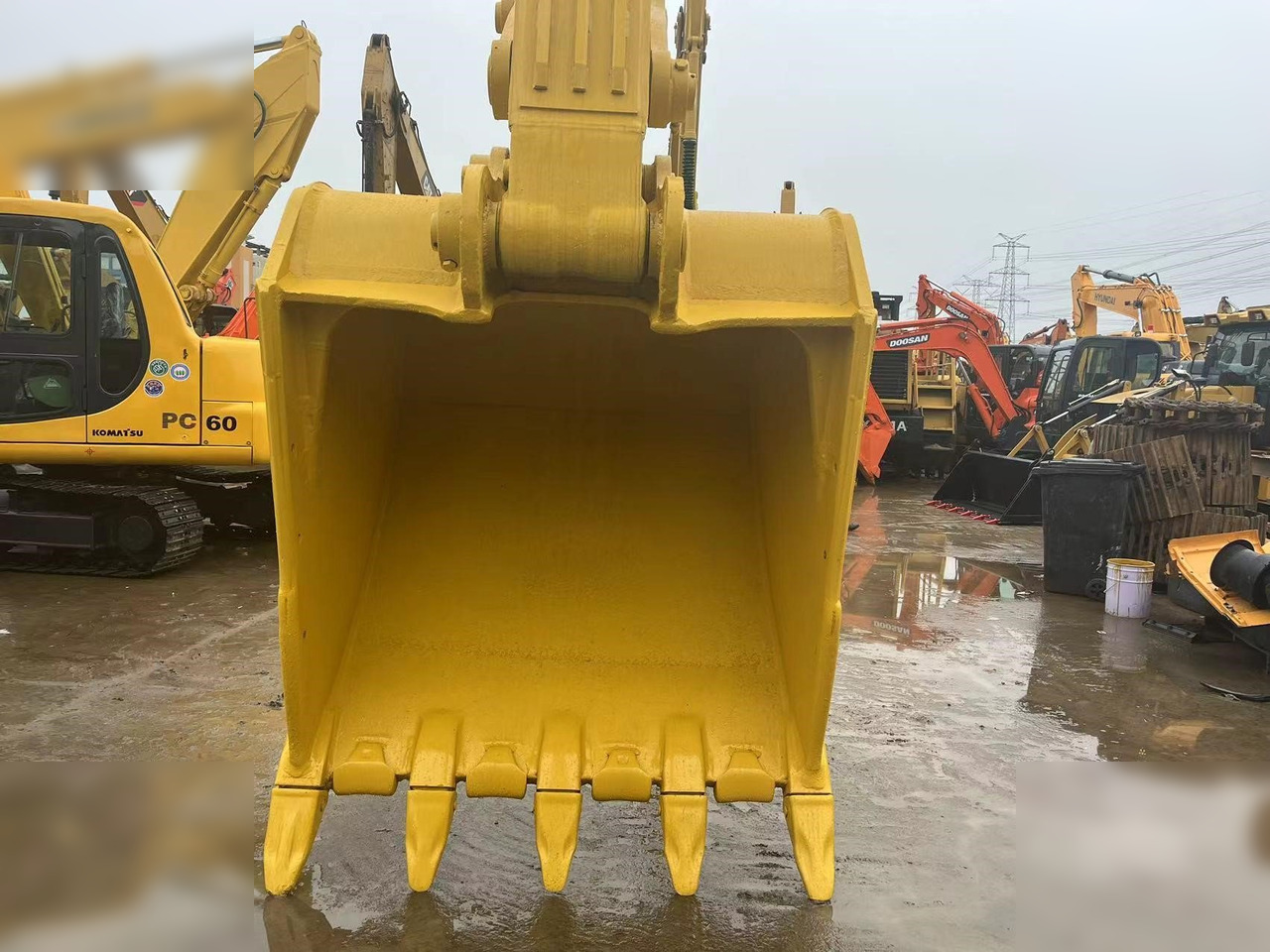 KOMATSU PC450-8 - Crawler excavator: picture 4 KOMATSU PC450-8 - Crawler excavator: picture 4