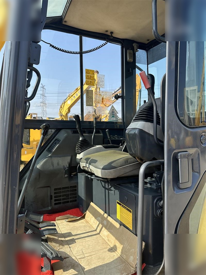 Mini excavator KOMATSU PC55MR-3: picture 6