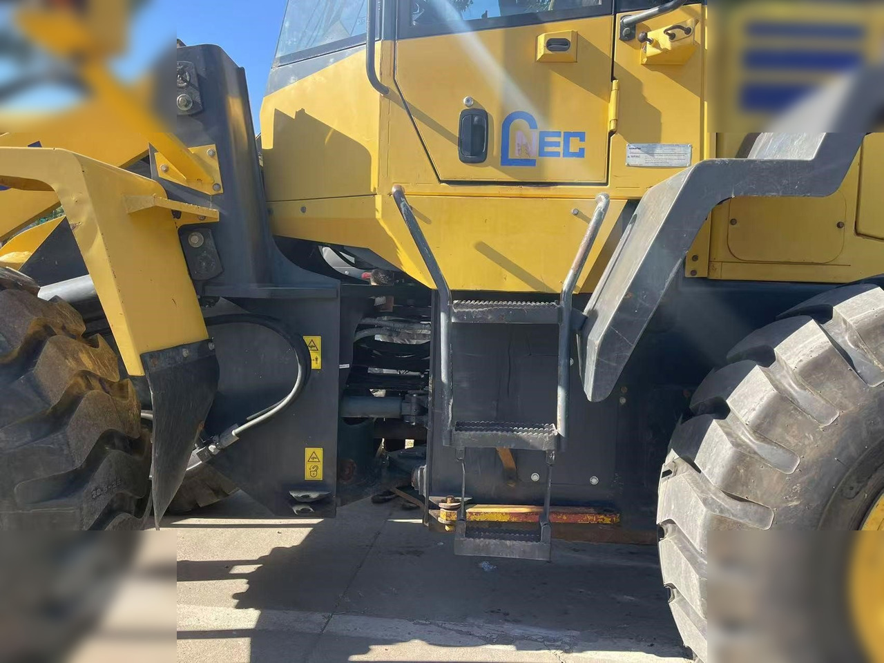 KOMATSU WA320-5 - Wheel loader: picture 4 KOMATSU WA320-5 - Wheel loader: picture 4