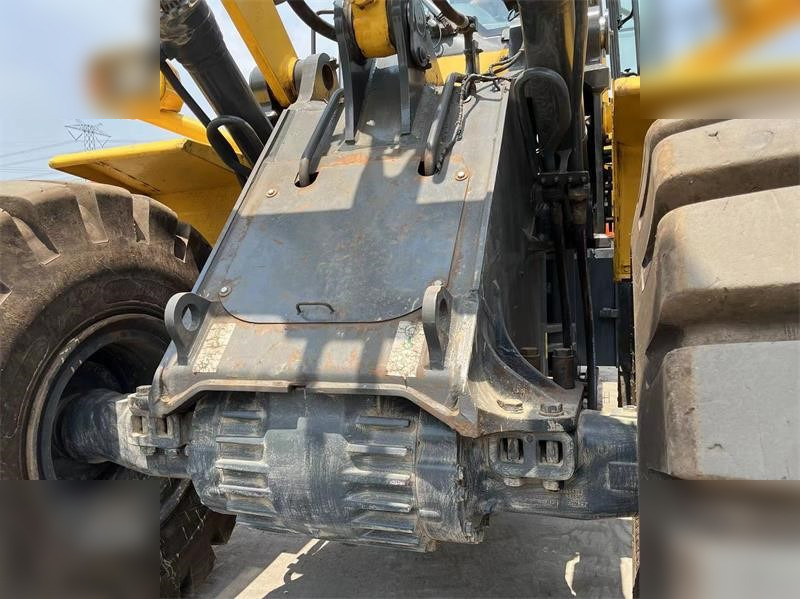 Wheel loader KOMATSU WA470-6: picture 7