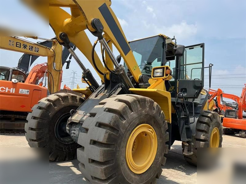 Wheel loader KOMATSU WA470-6: picture 11