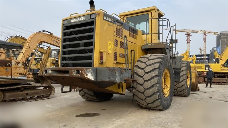 KOMATSU WA600-3 - Wheel loader: picture 4 KOMATSU WA600-3 - Wheel loader: picture 4