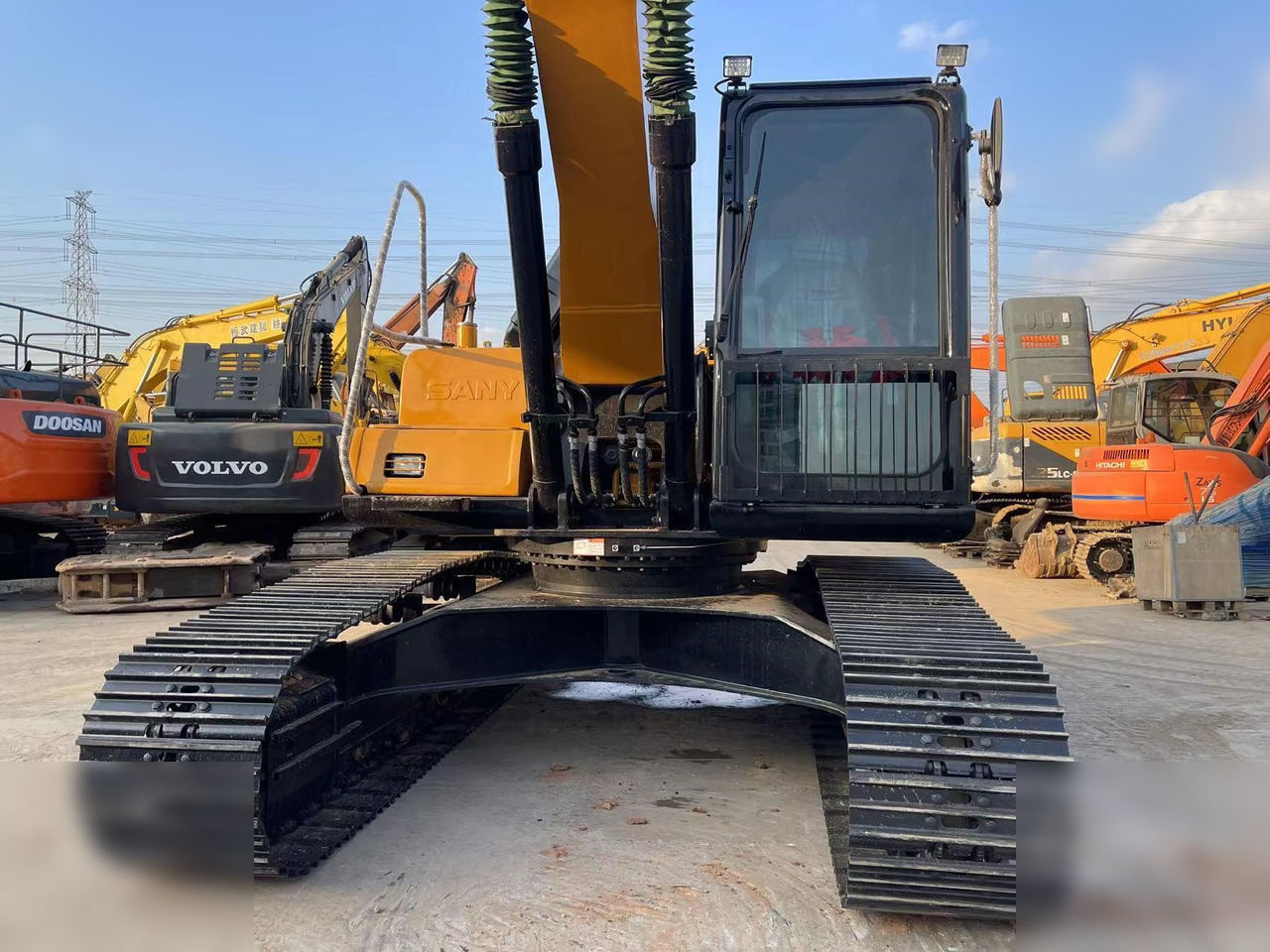 SANY SY215C - Crawler excavator: picture 2 SANY SY215C - Crawler excavator: picture 2