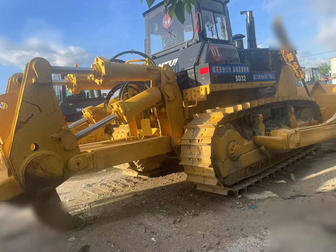 SHANTUI SD32 - Bulldozer: picture 2 SHANTUI SD32 - Bulldozer: picture 2