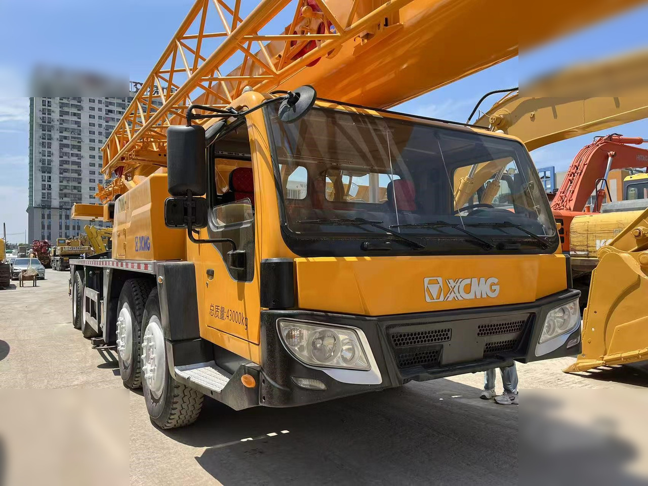 XCMG QY70K - All terrain crane: picture 3 XCMG QY70K - All terrain crane: picture 3