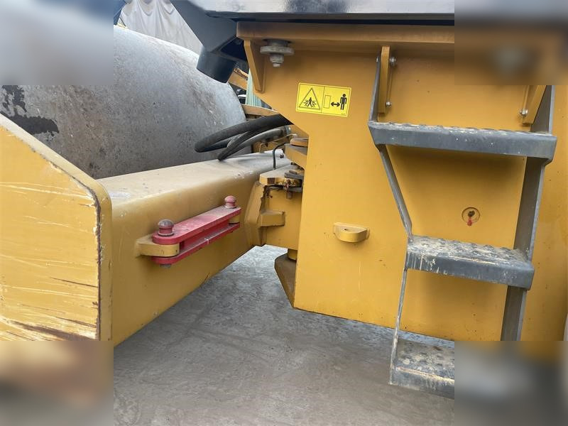 XCMG XS143J - Compactor: picture 5 XCMG XS143J - Compactor: picture 5