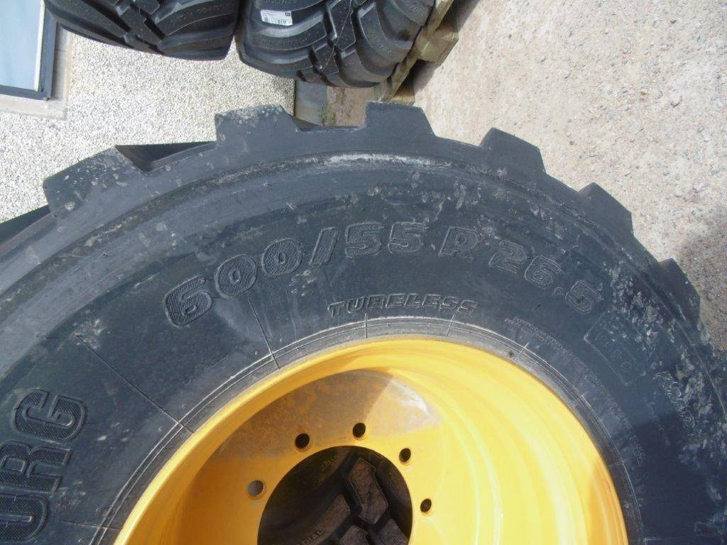 Trelleborg Twin 4 st fabriksnya 600-55/26,5 - Tire for Construction machinery: picture 3 Trelleborg Twin 4 st fabriksnya 600-55/26,5 - Tire for Construction machinery: picture 3