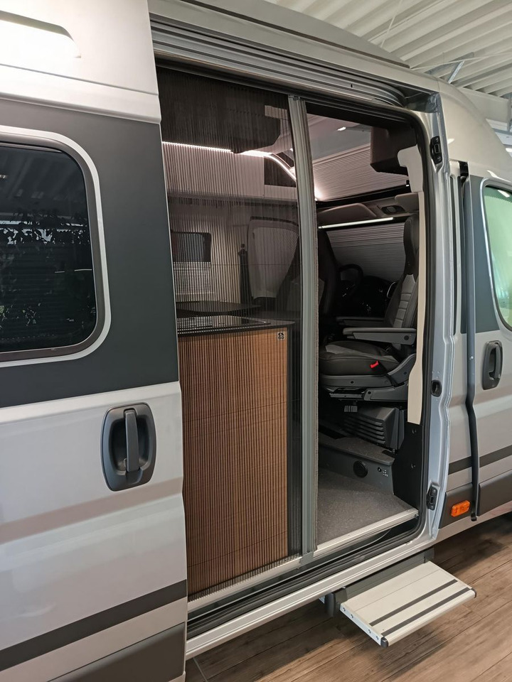 Adria Twin "60Y" 640 SGX 4,25MAXI*JUBILEE*AUFSTELLDACH on lease Adria Twin "60Y" 640 SGX 4,25MAXI*JUBILEE*AUFSTELLDACH: picture 9