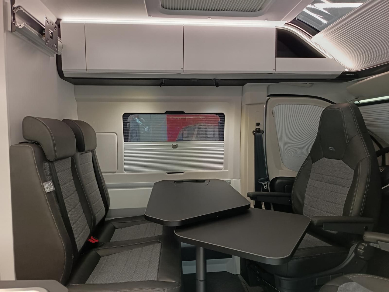 Adria Twin "60Y" 640 SGX 4,25MAXI*JUBILEE*AUFSTELLDACH on lease Adria Twin "60Y" 640 SGX 4,25MAXI*JUBILEE*AUFSTELLDACH: picture 13