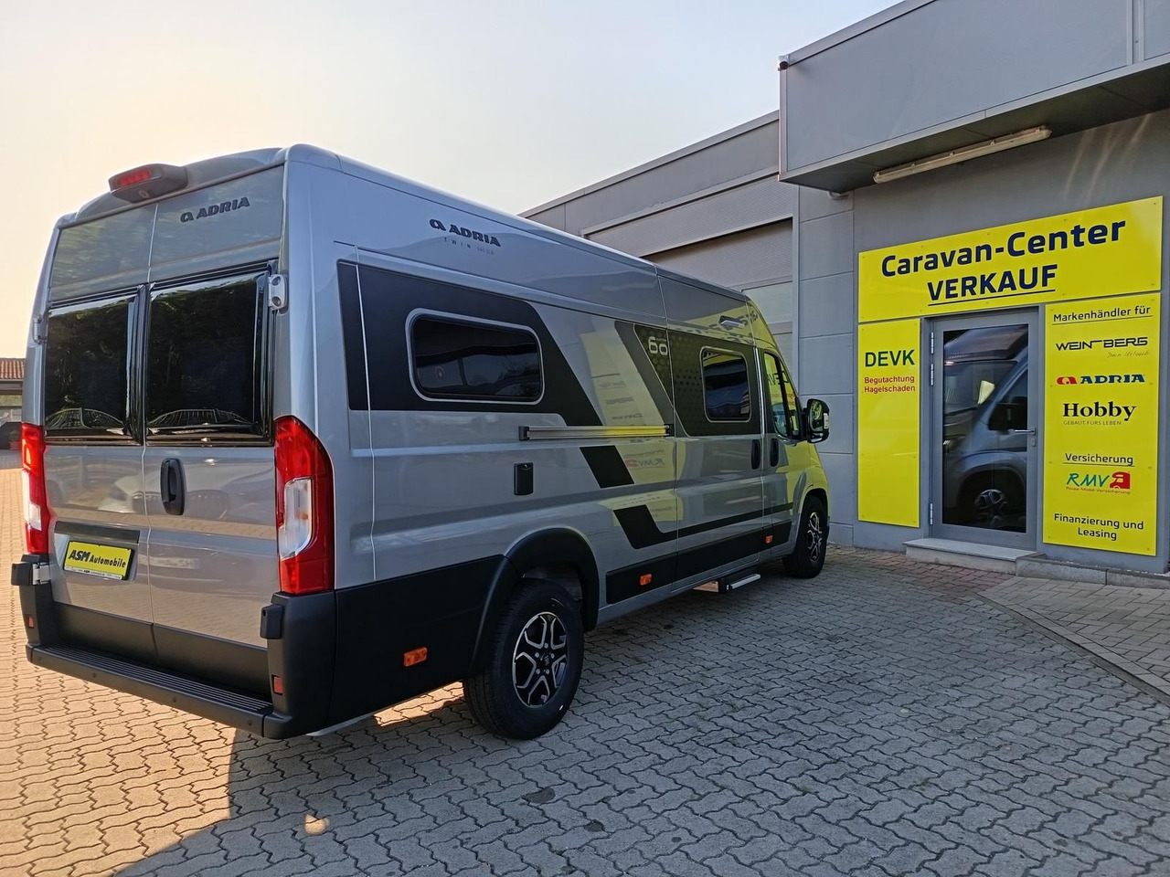 Adria Twin "60Y" 640 SLB*180 PS*4,25t MAXI*COMBI D 6E* - Camper van: picture 5 Adria Twin "60Y" 640 SLB*180 PS*4,25t MAXI*COMBI D 6E* - Camper van: picture 5