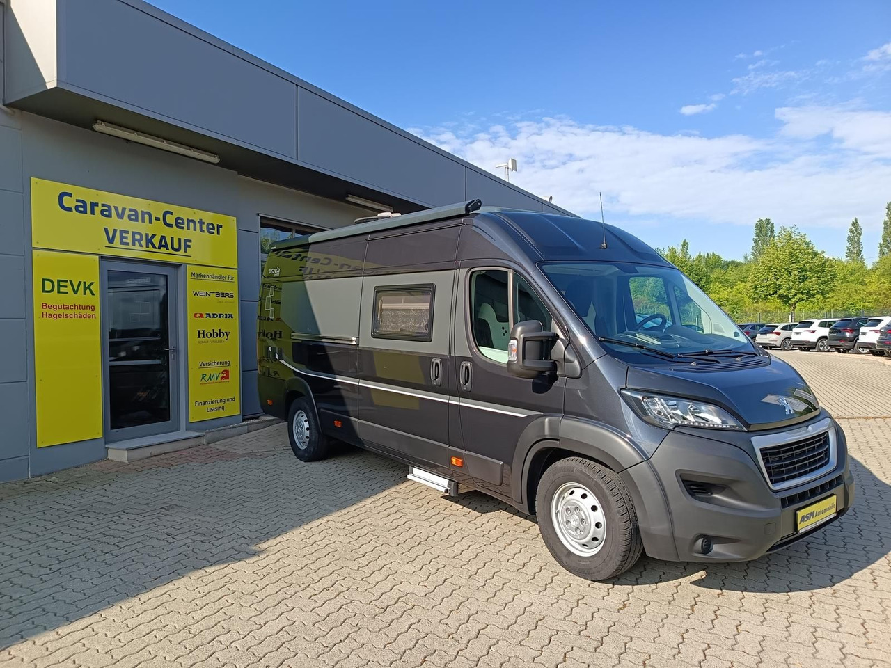 Bravia Swan 640*MARKISE*TV*SAT*FAHRRADTRÄGER*NAVI*SOLAR - Camper van: picture 2 Bravia Swan 640*MARKISE*TV*SAT*FAHRRADTRÄGER*NAVI*SOLAR - Camper van: picture 2