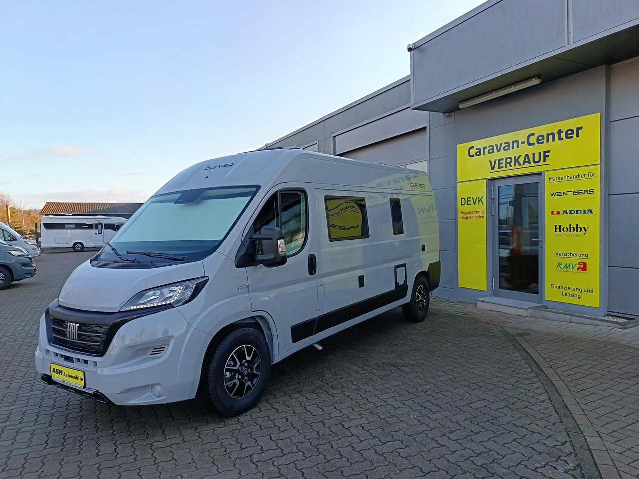 Clever Celebration 600 MJ 24*KLIMAAUTOMATIK*ACC*SOFORT* - Camper van: picture 4 Clever Celebration 600 MJ 24*KLIMAAUTOMATIK*ACC*SOFORT* - Camper van: picture 4