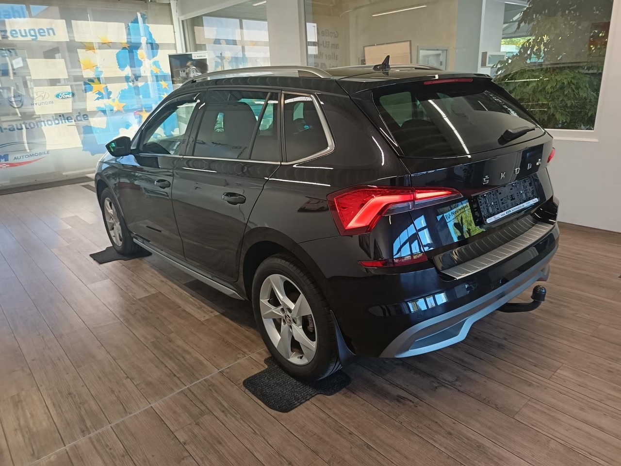 Skoda Kamiq Style 1,0 TSI DSG*AHK*LED*PDC*DAB*TEMP*SHZ - SUV: picture 4 Skoda Kamiq Style 1,0 TSI DSG*AHK*LED*PDC*DAB*TEMP*SHZ - SUV: picture 4