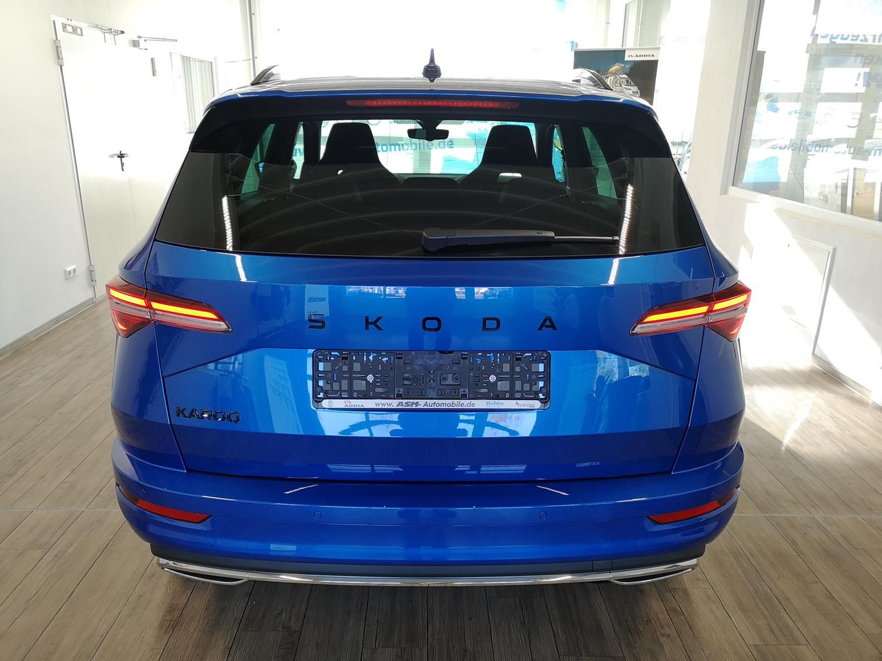 Skoda Karoq Sportline 1,5 TSI DSG*AHK*360°5J.GARANTIE* - SUV: picture 5 Skoda Karoq Sportline 1,5 TSI DSG*AHK*360°5J.GARANTIE* - SUV: picture 5