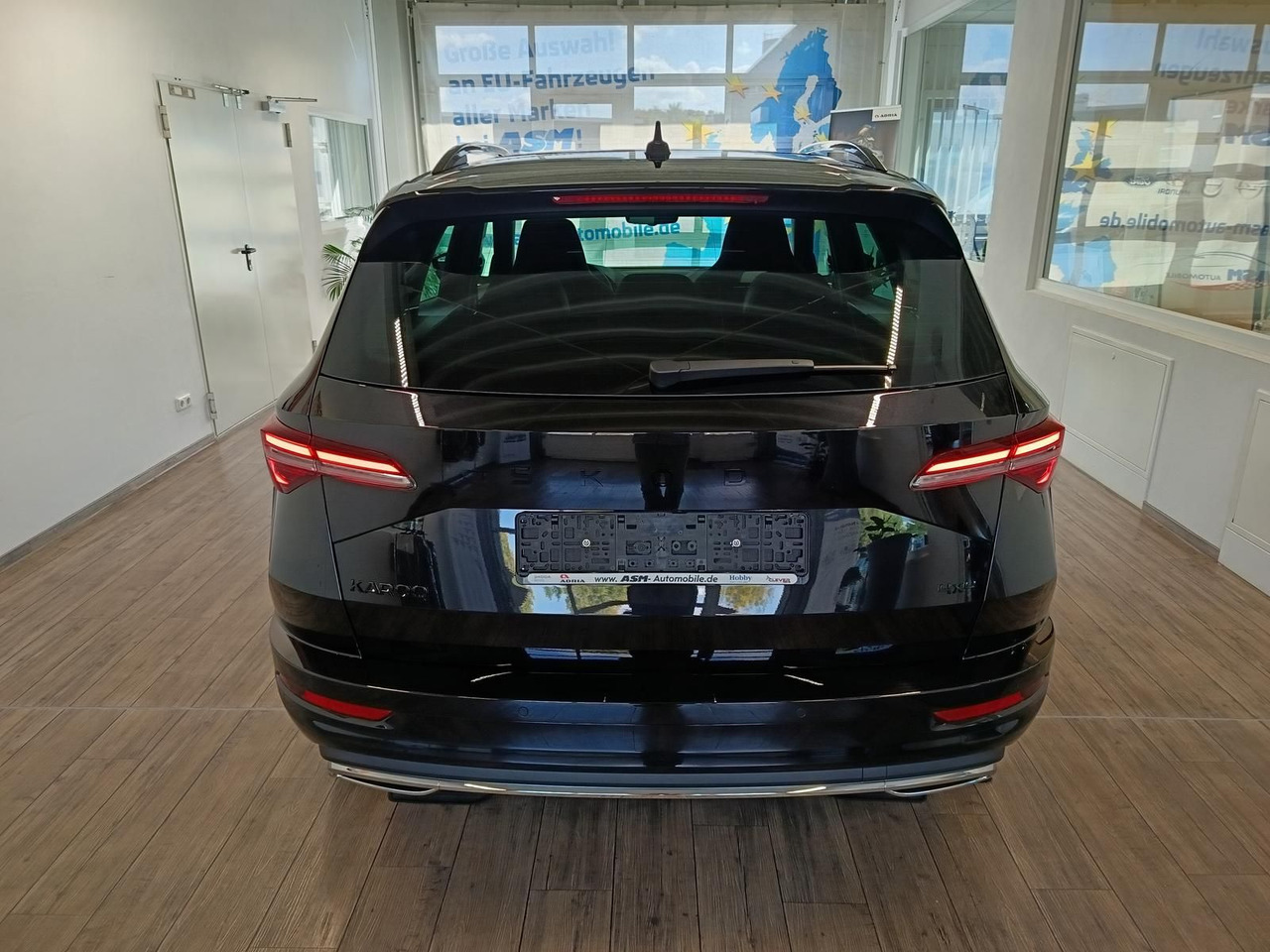 Skoda Karoq Sportline 2,0 TDI 4x4*AHK*PSD*STD.HZG*DCC* - SUV: picture 5 Skoda Karoq Sportline 2,0 TDI 4x4*AHK*PSD*STD.HZG*DCC* - SUV: picture 5