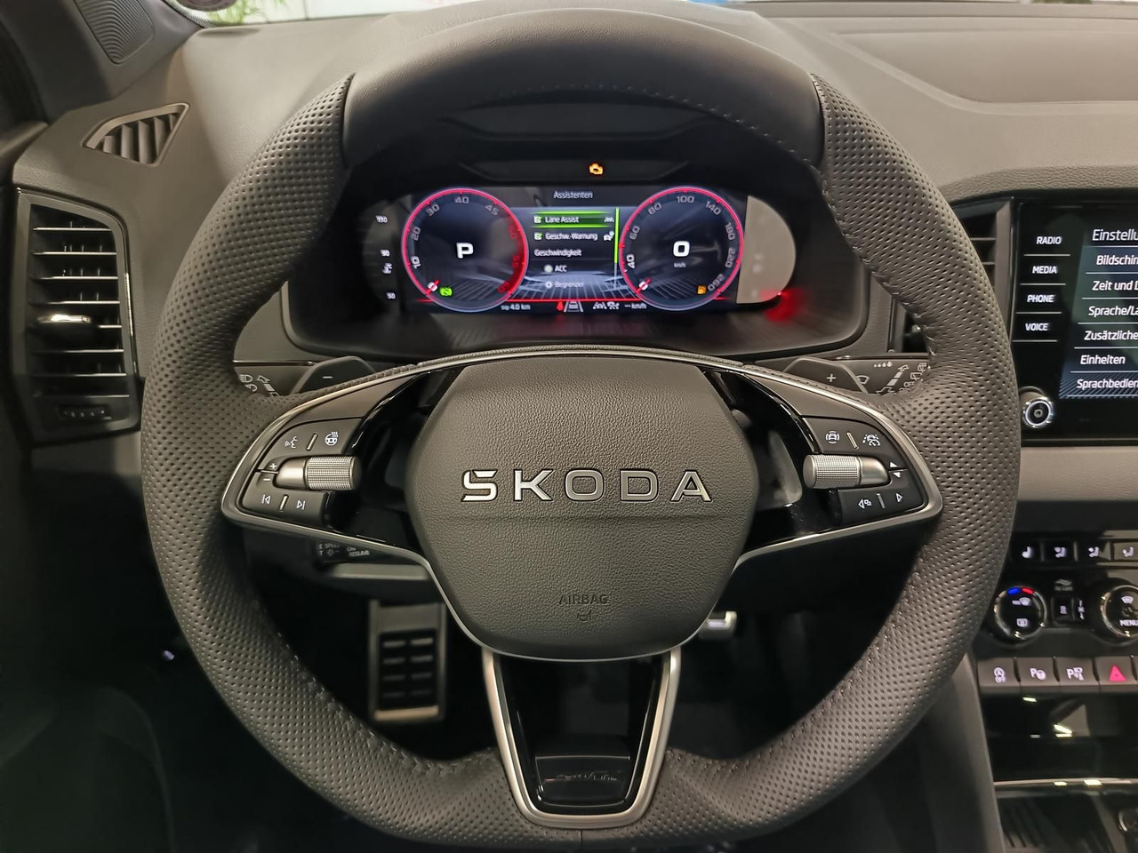 SUV Skoda Karoq Sportline 2,0 TDI DSG 4x4*AHK*PSD*STD.HZG*: picture 8