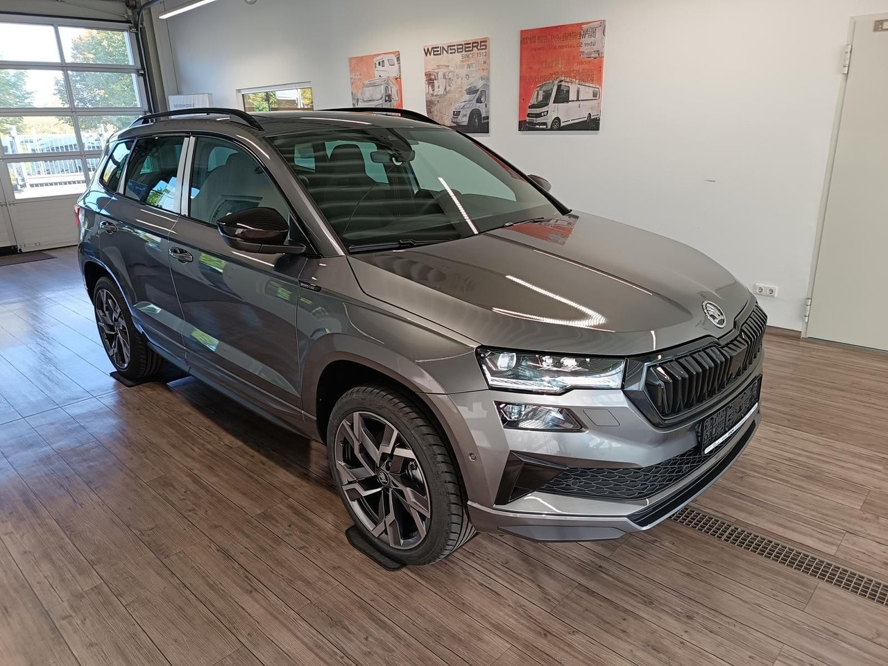 Skoda Karoq Sportline 2,0 TDI DSG 4x4*AHK*PSD*STD.HZG* - SUV: picture 3 Skoda Karoq Sportline 2,0 TDI DSG 4x4*AHK*PSD*STD.HZG* - SUV: picture 3