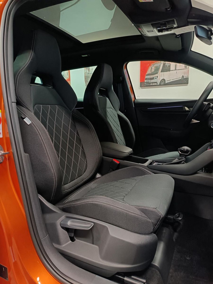 SUV Skoda Karoq Sportline 2,0 TDI DSG 4x4*AHK*PSD*STD.HZG*: picture 22