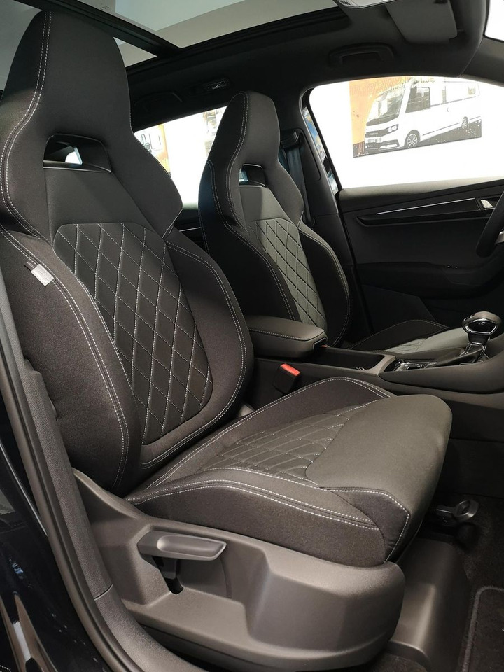 SUV Skoda Karoq Sportline 2,0TDI DSG 4x4*PSD*AHK*360°*NAVI: picture 21
