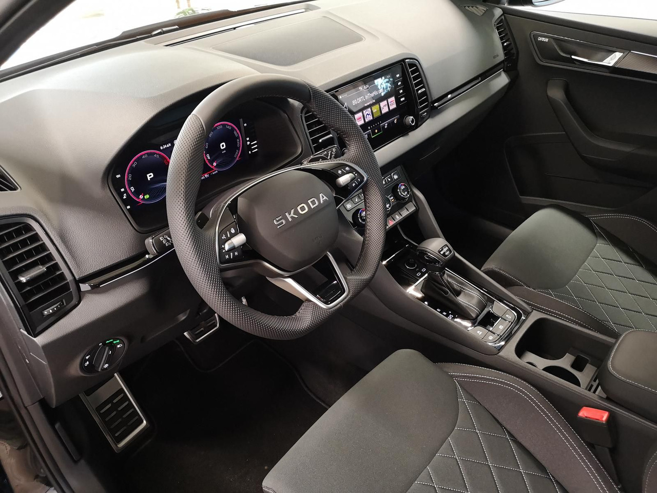 SUV Skoda Karoq Sportline 2,0TDI DSG 4x4*PSD*AHK*360°*NAVI: picture 22