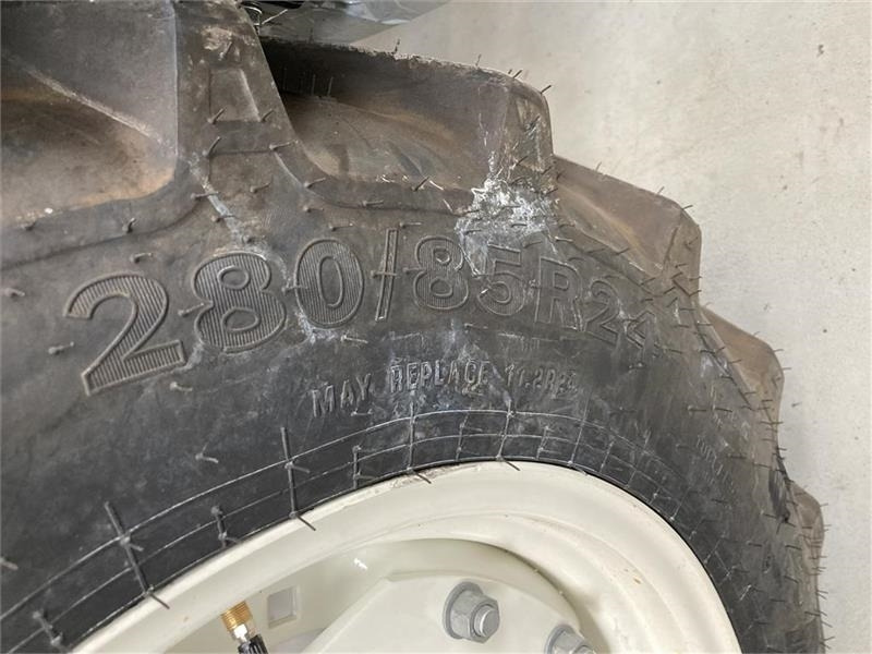 Alliance Farm Pro II 11.2R24 - 280/85R24 - Tire for Agricultural machinery: picture 5 Alliance Farm Pro II 11.2R24 - 280/85R24 - Tire for Agricultural machinery: picture 5