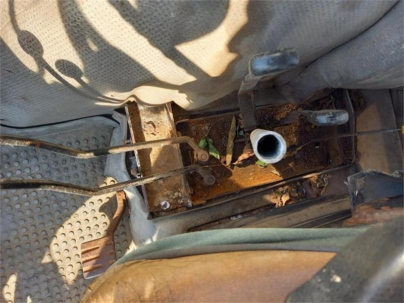 Farm tractor Case IH 695 XL: picture 11 Farm tractor Case IH 695 XL: picture 11