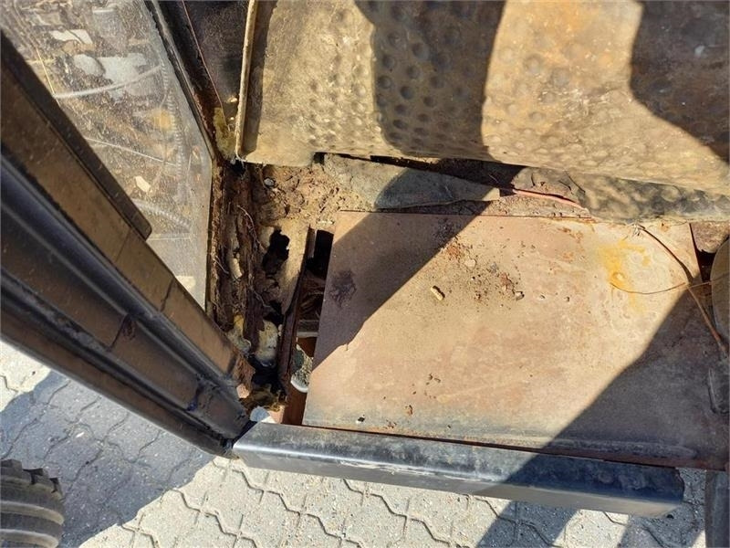 Farm tractor Case IH 695 XL: picture 15 Farm tractor Case IH 695 XL: picture 15