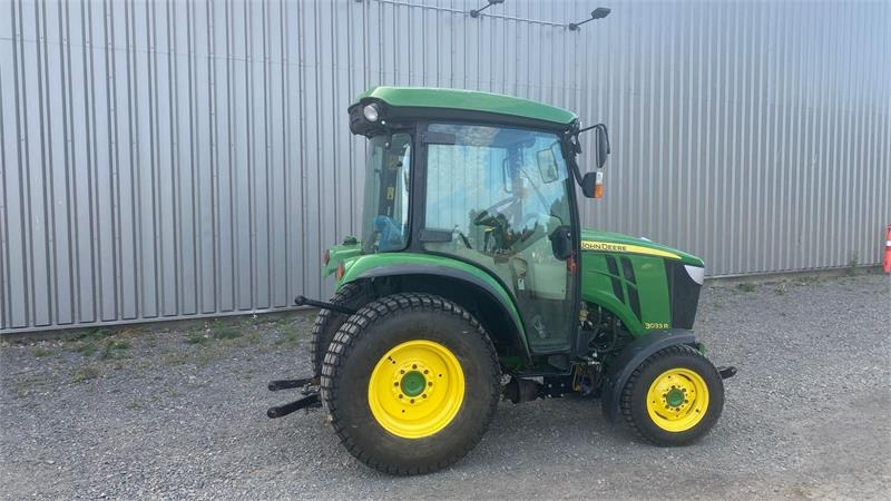 John Deere 3033 R - Farm tractor: picture 3 John Deere 3033 R - Farm tractor: picture 3