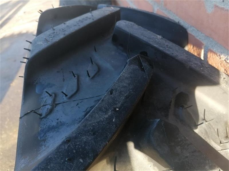 Kleber 300/70R20 - Tire for Municipal/ Special vehicle: picture 3 Kleber 300/70R20 - Tire for Municipal/ Special vehicle: picture 3