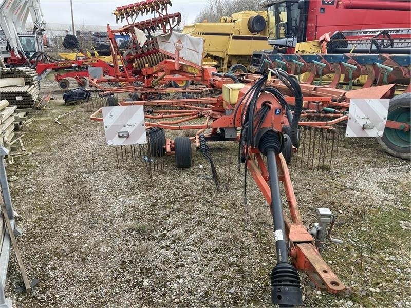 Kuhn GA 7822 MASTERDRIVE - Tedder/ Rake: picture 1 Kuhn GA 7822 MASTERDRIVE - Tedder/ Rake: picture 1