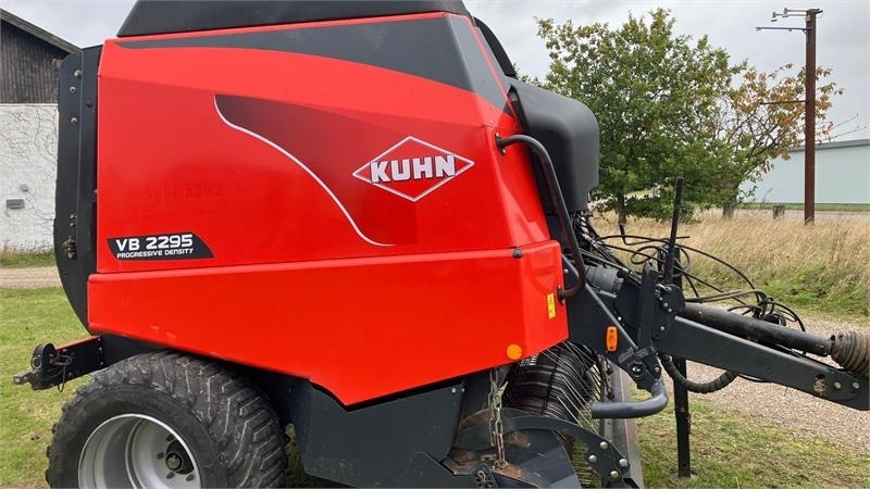 Kuhn VB 2295 - Round baler: picture 2 Kuhn VB 2295 - Round baler: picture 2