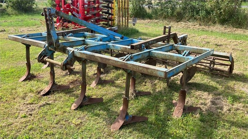 Lemken Smaragd 9/380 Med springbolte - Cultivator: picture 1 Lemken Smaragd 9/380 Med springbolte - Cultivator: picture 1