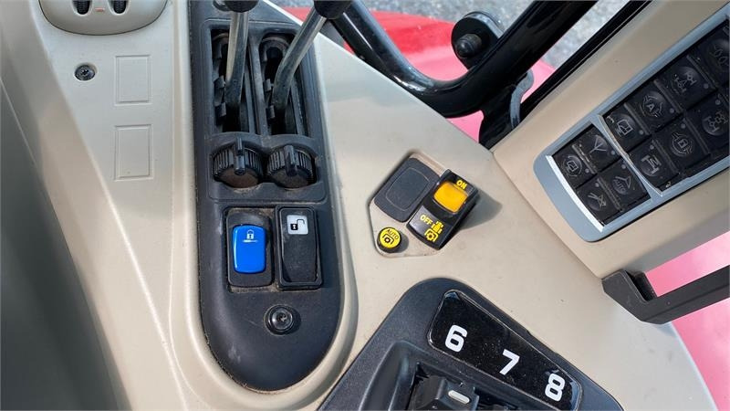 Massey Ferguson 7718S Dyna 6 Efficient inkl. FL4327 Frontlæsser - Farm tractor: picture 5 Massey Ferguson 7718S Dyna 6 Efficient inkl. FL4327 Frontlæsser - Farm tractor: picture 5