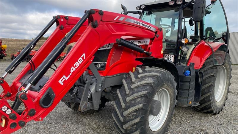 Massey Ferguson 7718S Dyna 6 Efficient inkl. FL4327 Frontlæsser - Farm tractor: picture 1 Massey Ferguson 7718S Dyna 6 Efficient inkl. FL4327 Frontlæsser - Farm tractor: picture 1