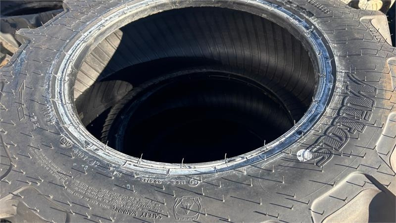 Mitas 420/70-24 - Tire for Municipal/ Special vehicle: picture 2 Mitas 420/70-24 - Tire for Municipal/ Special vehicle: picture 2