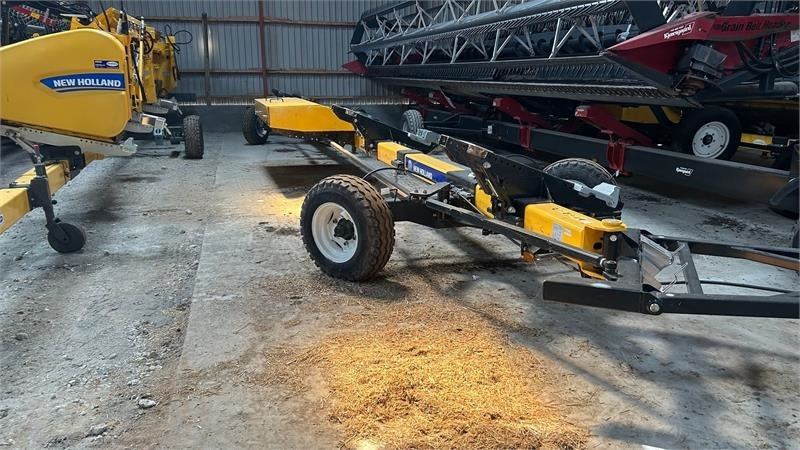 New Holland 4 hjulet skærebordsvogn - Farm trailer: picture 1 New Holland 4 hjulet skærebordsvogn - Farm trailer: picture 1