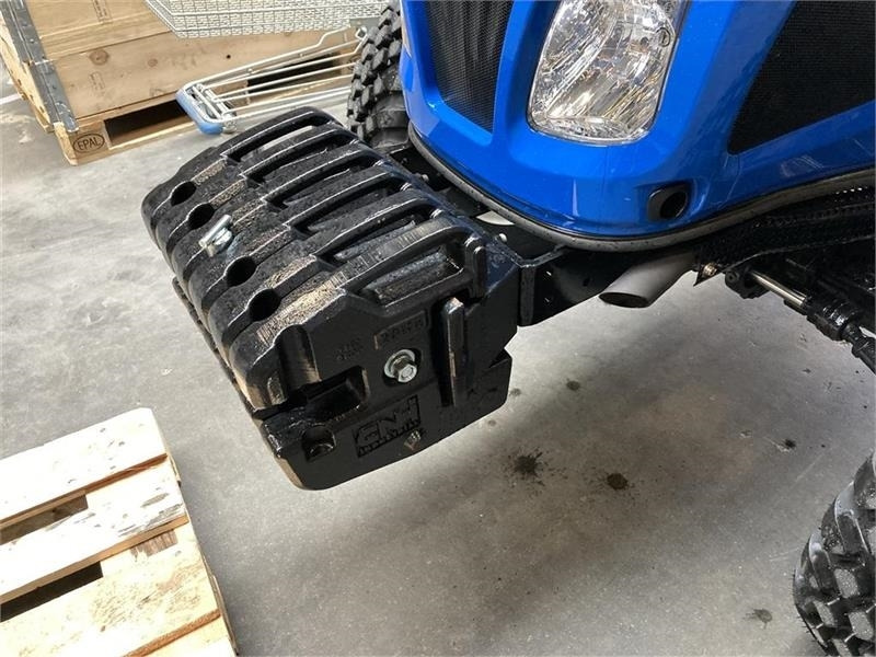 New Holland Boomer til 35-40-50-55 - Counterweight: picture 1 New Holland Boomer til 35-40-50-55 - Counterweight: picture 1