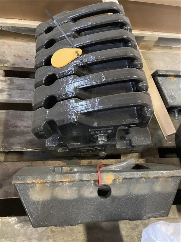 New Holland Boomer til 35-40-50-55 - Counterweight: picture 3 New Holland Boomer til 35-40-50-55 - Counterweight: picture 3