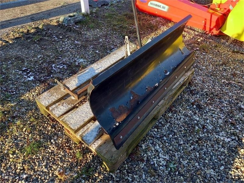 - - - Stiga 120 Cm til Stiga Park. - Snow plough for Agricultural machinery: picture 4 - - - Stiga 120 Cm til Stiga Park. - Snow plough for Agricultural machinery: picture 4