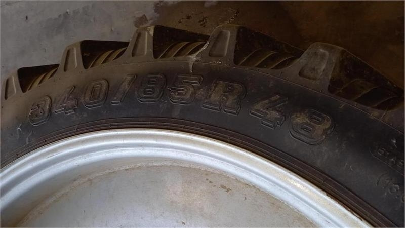 Taurus Sprøjtehjul 340/85R48 Taurus RC95. - Tire for Agricultural machinery: picture 2 Taurus Sprøjtehjul 340/85R48 Taurus RC95. - Tire for Agricultural machinery: picture 2