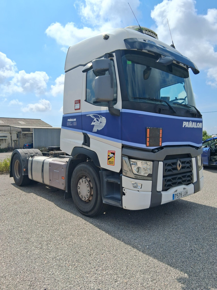 Renault T460T 4X2 E6 - Tractor unit: picture 3 Renault T460T 4X2 E6 - Tractor unit: picture 3