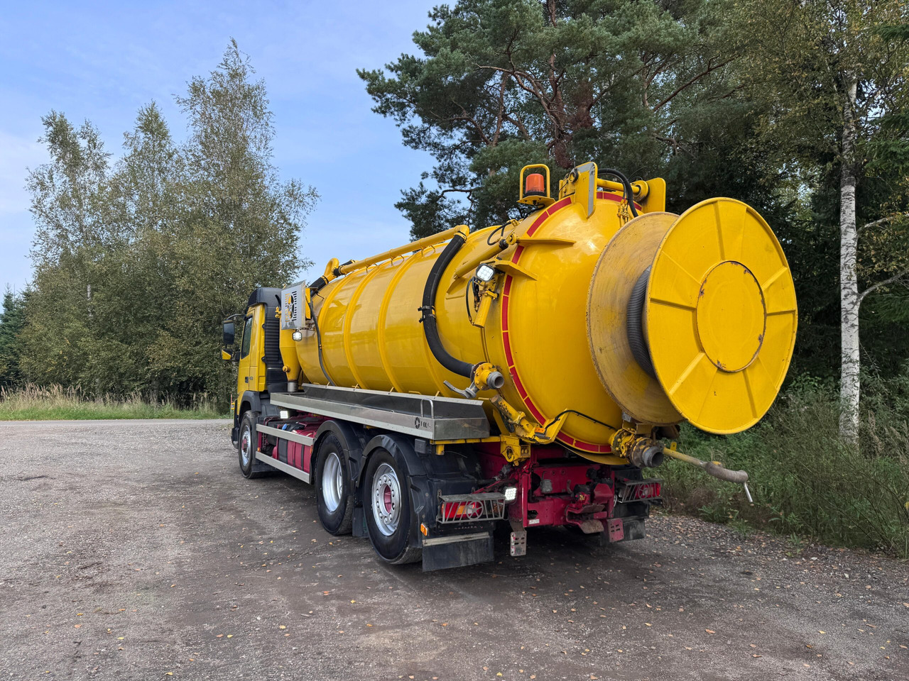 VOLVO FMX 450 - Vacuum truck: picture 3 VOLVO FMX 450 - Vacuum truck: picture 3